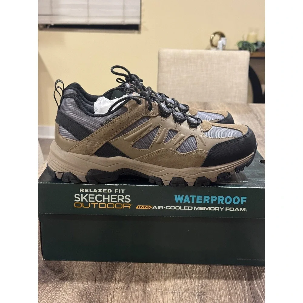 Skechers relaxed fit